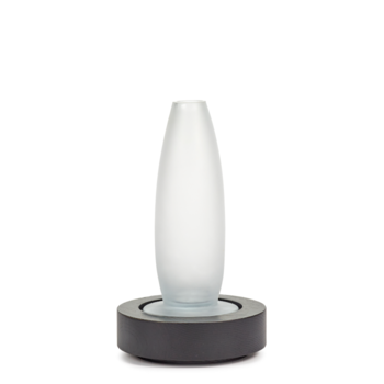 Ann-Demeulemeester-LYS-1-Vase-Table-lamp-SERAX-B0821105.png
